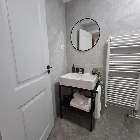 Tiny Urban Escape-2